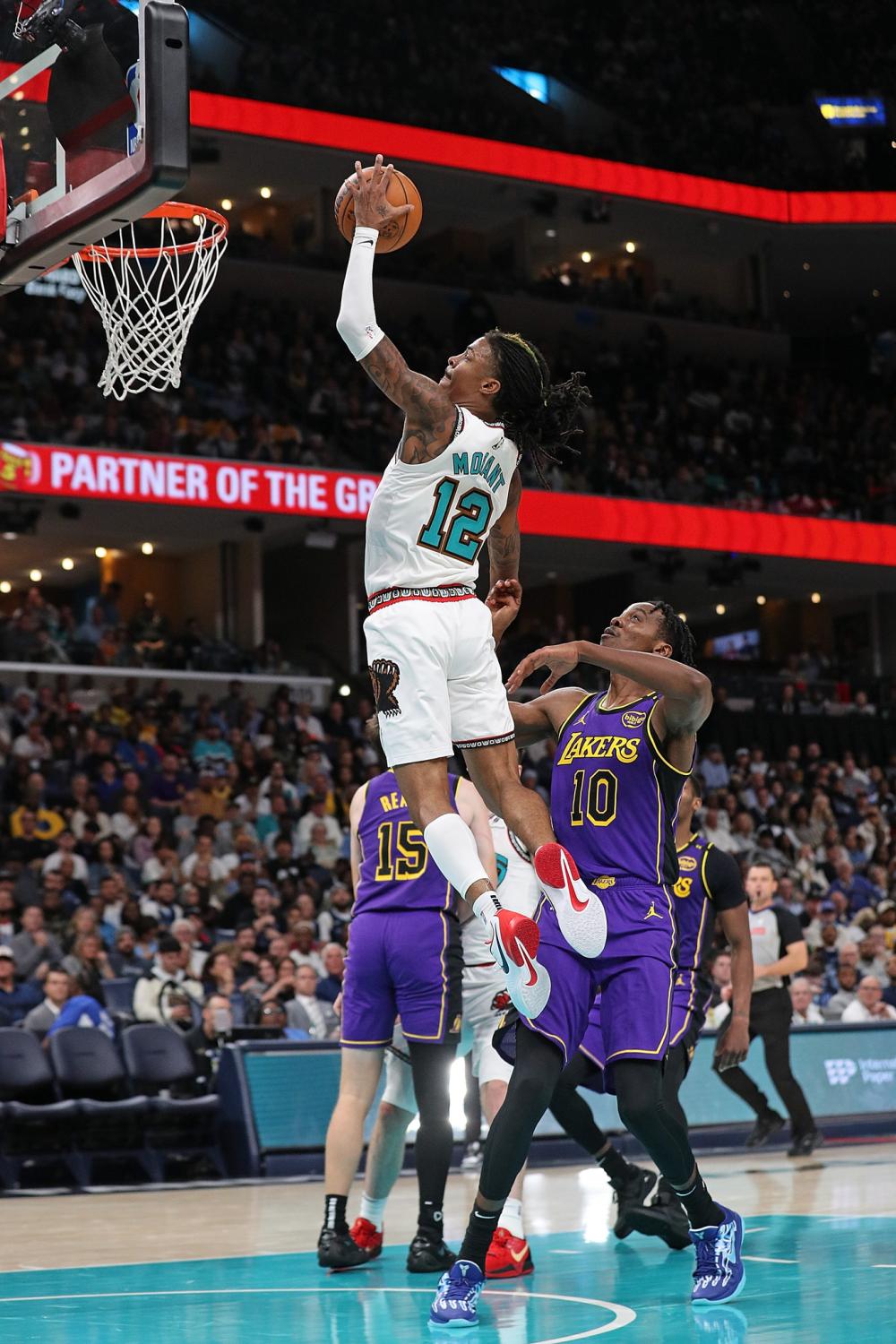 他以其出色 他以其出色