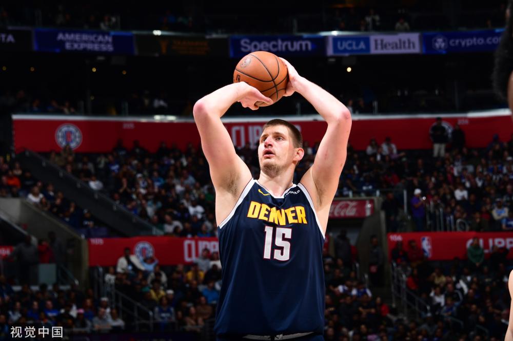 凭借稳定的 凭借稳定的