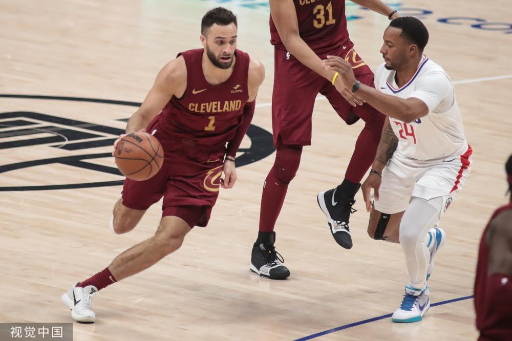 而他也乐于 而他也乐于